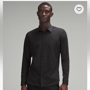 New venture long sleeve shirt in BLK and Men’s Small